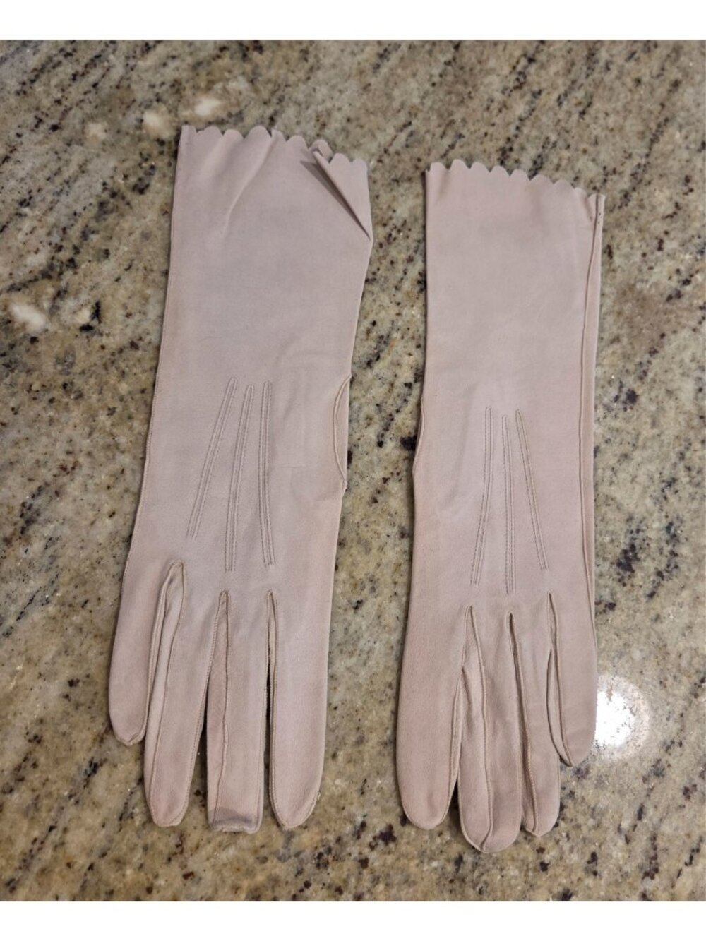 Vintage Women Sz XS 6 1/4 Thin Suede Beige Formal 11" Long Gloves Fownes France